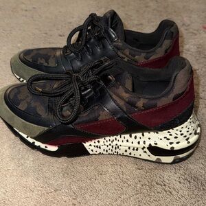 Steve Madden Sneakers